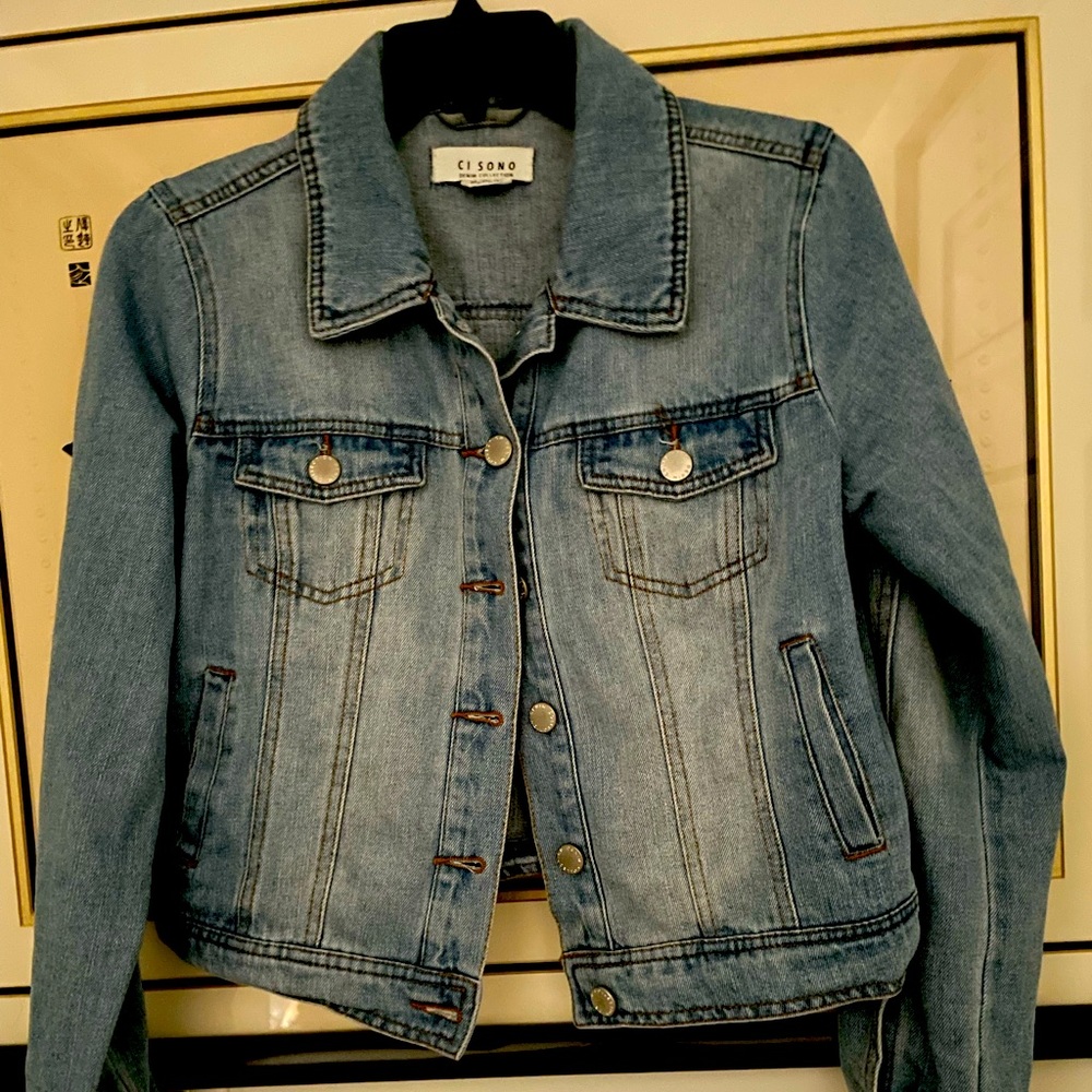 Wash denim jacket